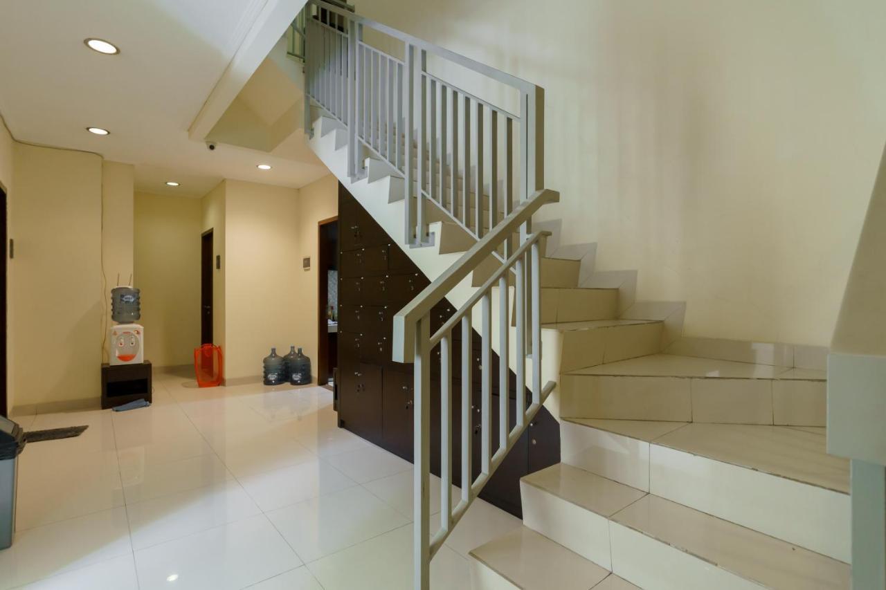 Dago Suites Syariah Cikarang Mitra Reddoorz 베카시 외부 사진
